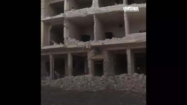 بعد تدميرها وتهجير أهلها... عصابات الأسد تحتفي بإنشاء دوار فيها