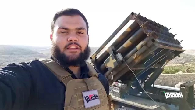 استهداف مواقع عصابات الأسد في بلدتي نبل والزهراء براجمات الصواريخ من قبل الفتح المبين